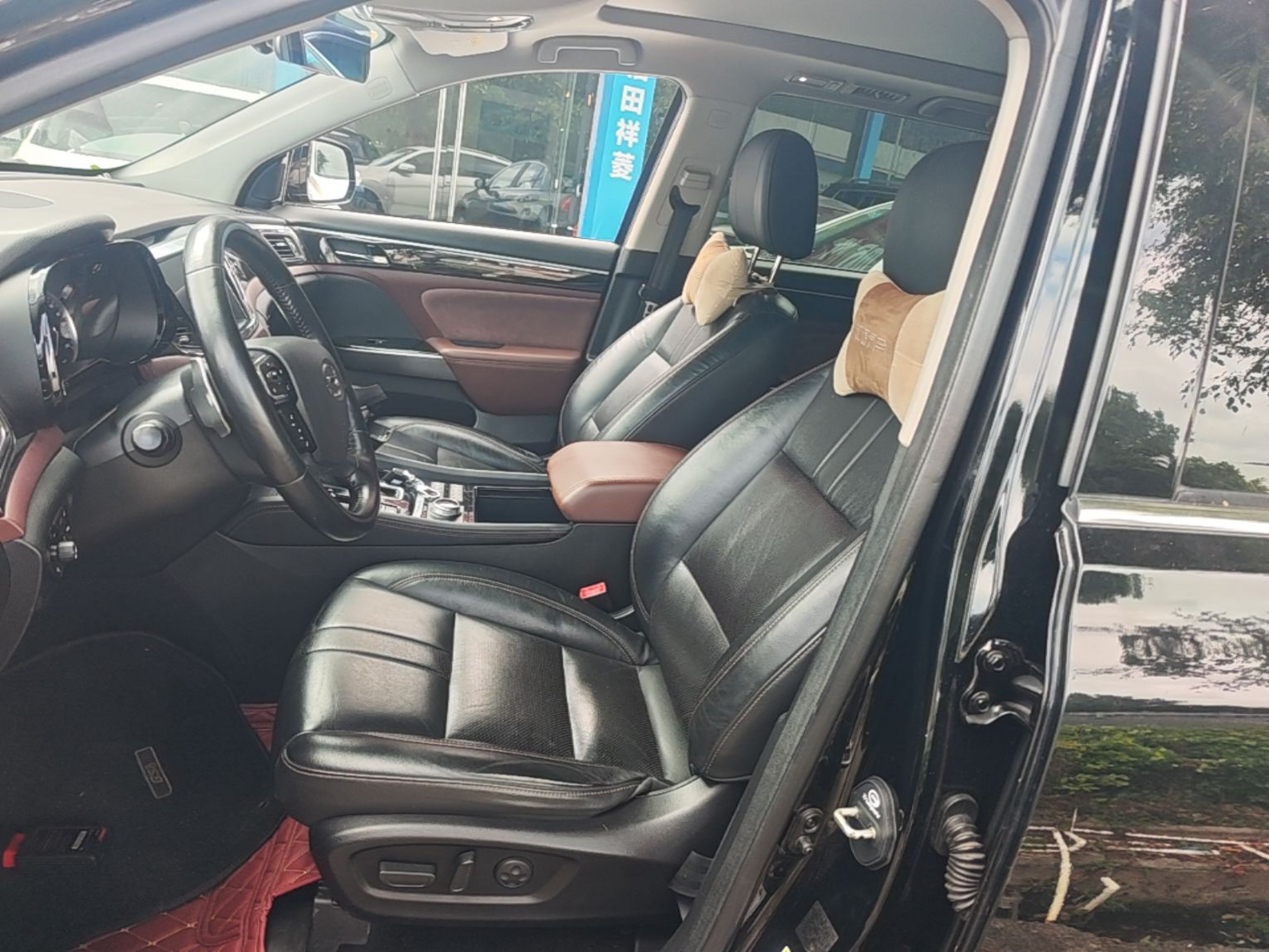 Interior delantero