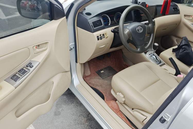 Used Toyota Corolla EX 2013 1.6L Automatic Luxury Edition