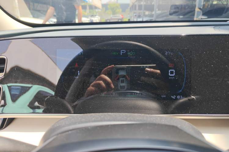 Used BYD Qin L 2024 DM-i 80KM Leading Model
