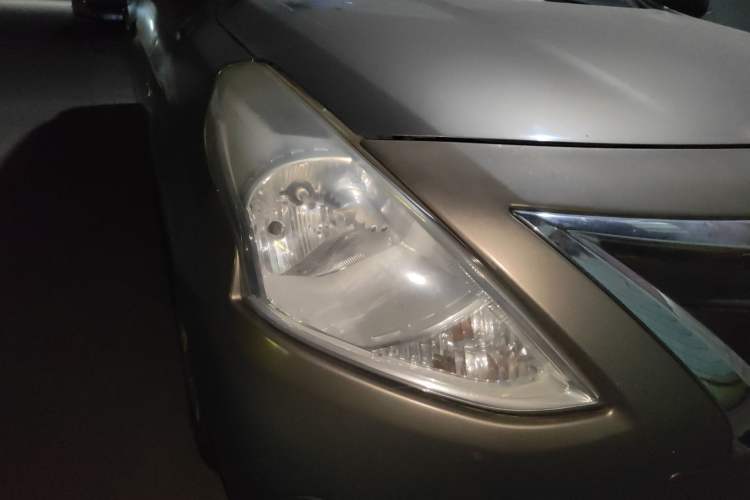 Used Nissan Sunny 2015 1.5XE CVT Comfort Edition Right Front Headlight