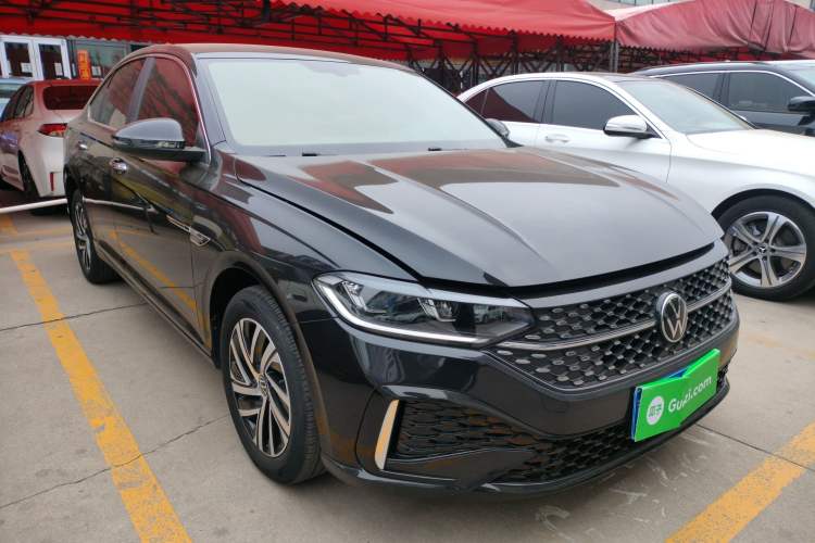 Used Volkswagen Lavida 2023 280TSI DSG Starry Sky Deluxe Edition Front Right 45 Deg