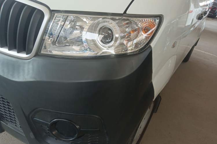 Used Jinbei Hiace X30 2020 1.5L Super-Comfortable Version China VI Standard SWC15M