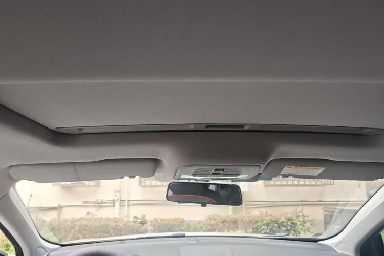 Used Roewe i6 New Energy 2017 45T Hybrid Connect & Smart Enjoyment Edition
