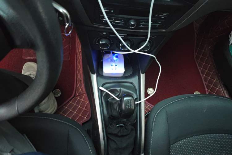 Used Peugeot 301 2018 1.6L Manual Comfort Edition Gear Lever