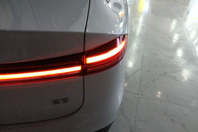 Used Roewe Roewe E6 2025 Model 520km Taxi Version