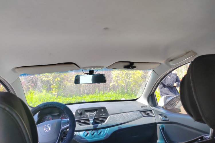 Used Baojun 310 2016 1.2L manual Comfort trim level Headliner