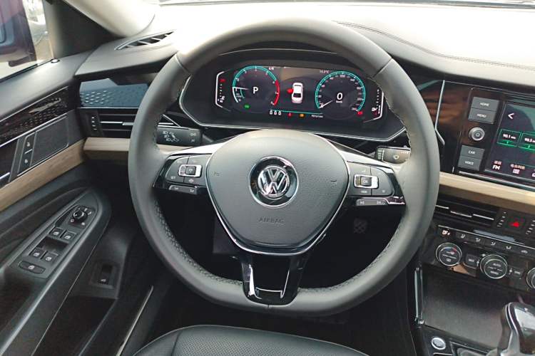 Used Volkswagen Passat 2019 330TSI Luxury Edition China V Standard
