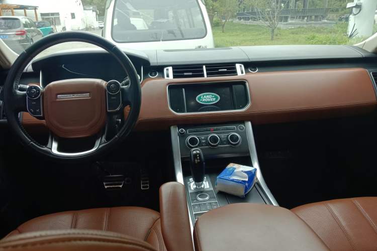 Used Land Rover Range Rover Sport 2014 3.0 SC V6 HSE DYNAMIC
