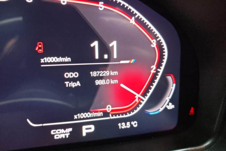 Used BMW 5 Series 2013 520Li Elegant Edition Odometer Close Up