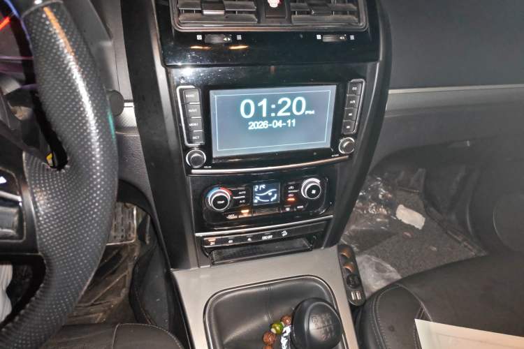 Used Haval H5 Classic 2018 Classic Edition 2.0T Manual 4x4 Prestige Model Audio And AC Panel