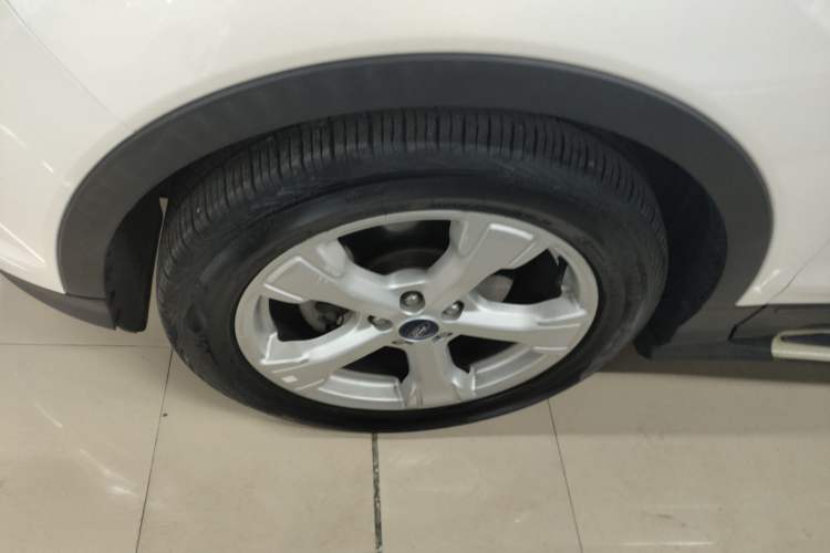 Used Ford Kuga 2018 EcoBoost 180 Two-Wheel-Drive Platinum Edition
