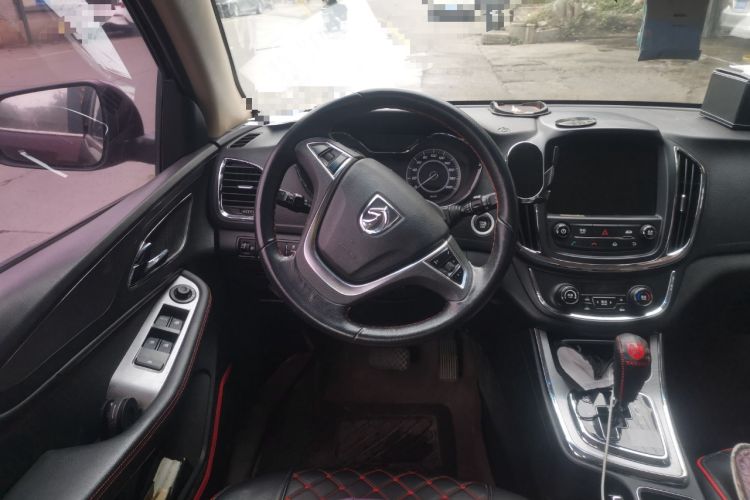 Used Baojun 560 2016 1.8L iAMT Luxury Model