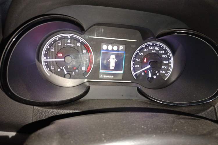 Used Dongfeng Aeolus AX7 2016 2.0L Automatic Zhiyi Trim Instrument Cluster