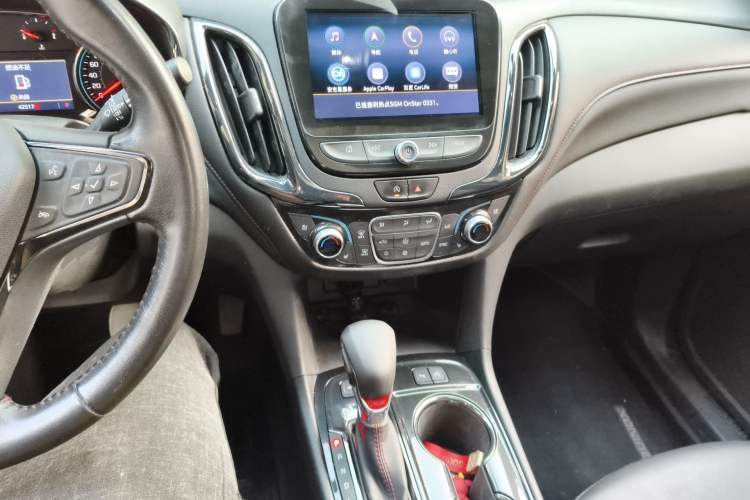 Used Chevrolet Equinox 2021 550T RS Four-Wheel Drive Intelligent Guardian Edition Audio And AC Panel