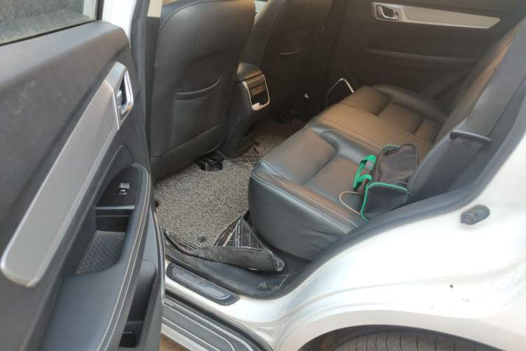 Used Geely Auto Vision X6 2018 1.8L Manual 4G Connect Luxury Edition