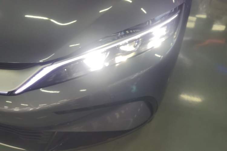 Used BYD Han 2023 EV Champion Edition 715KM Front-Drive Prestige Model
