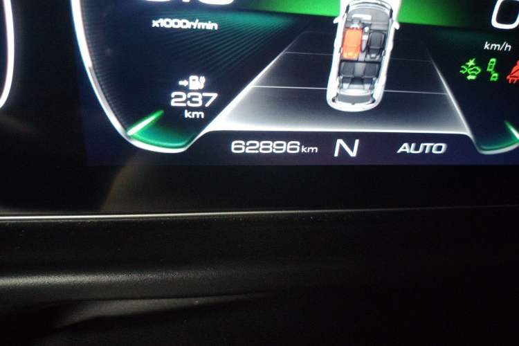 Used ORA Good Cat 2021 500km Long-Range Poseidon Edition Lithium-Ion Battery Odometer Close Up