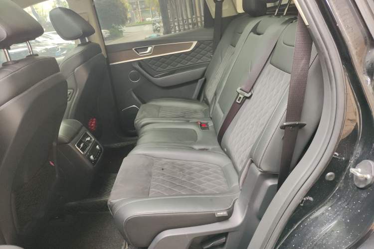 Used Hongqi HS7 2021 2.0T DCT Two-Wheel Drive Smart Connect Flagship Edition
