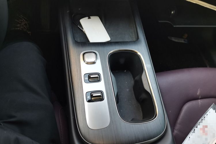 Used Xiaomi Auto SU7 2024 Rear-Drive Long-Range Intelligent Driving Version
