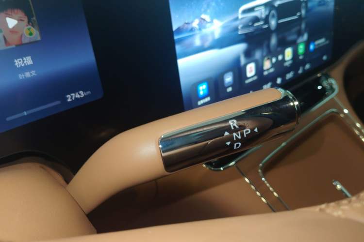 Used Hima S800 2025 Model, Range-Extended Starlight Premium Edition, 5 Seats