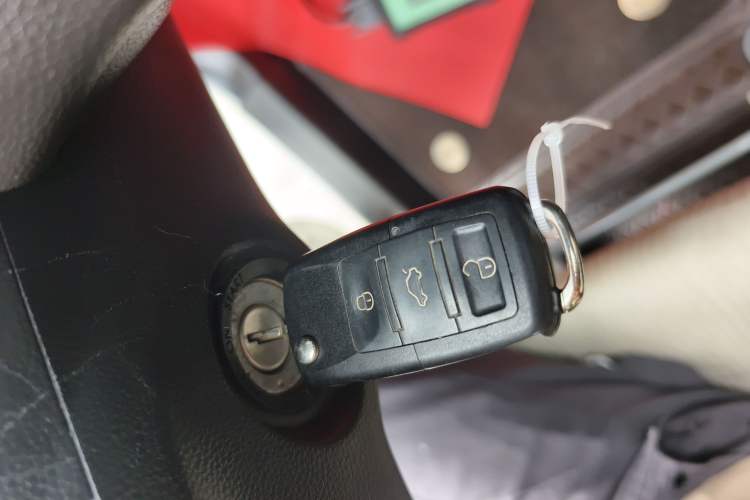 Used Wuling Hongguang V 2022 1.5L Enjoy Edition Electric-Powered LAR