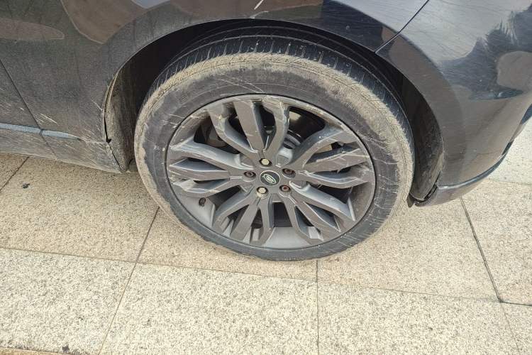 Used Land Rover Range Sport 2017 3.0 SC V6 HSE DYNAMIC Right Front Wheel Hub