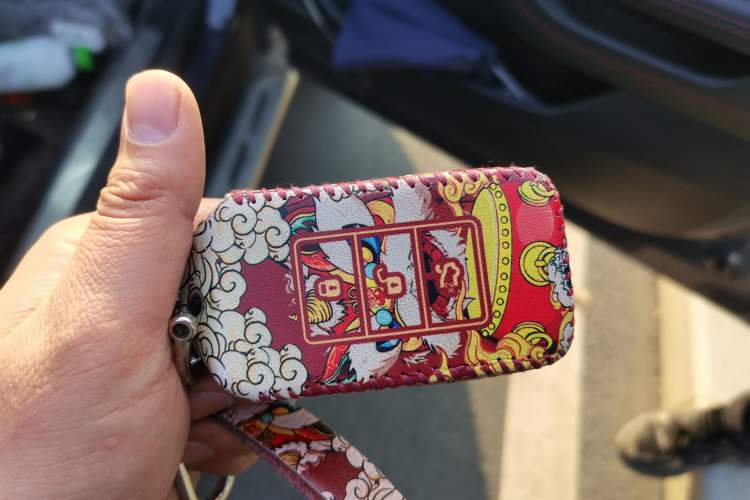 Used BYD Tang New Energy 2018 DM 2.0T All-Wheel Drive Smart Connectivity Luxury Model 7 Seats China V Emission Standard