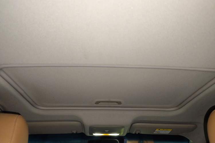 Used Buick Excelle GX 2018 18T Automatic Flagship Model Headliner