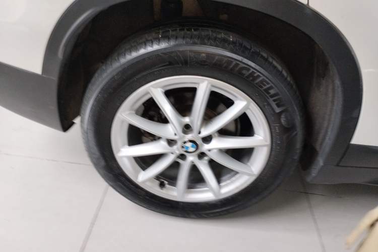 Used BMW X1 2016 sDrive18Li Fashion Model Right Rear Wheel Hub