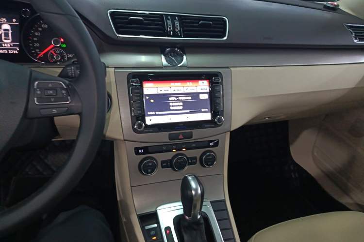 Used Volkswagen Magotan 2015 1.8TSI Advanced Model