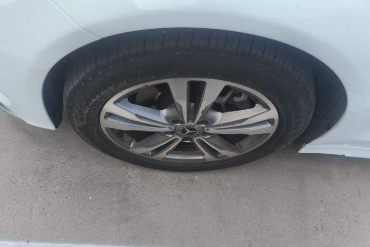 Used Mercedes-Benz C-Class 2017 Facelift C 200 L Sport Edition Exterior 4