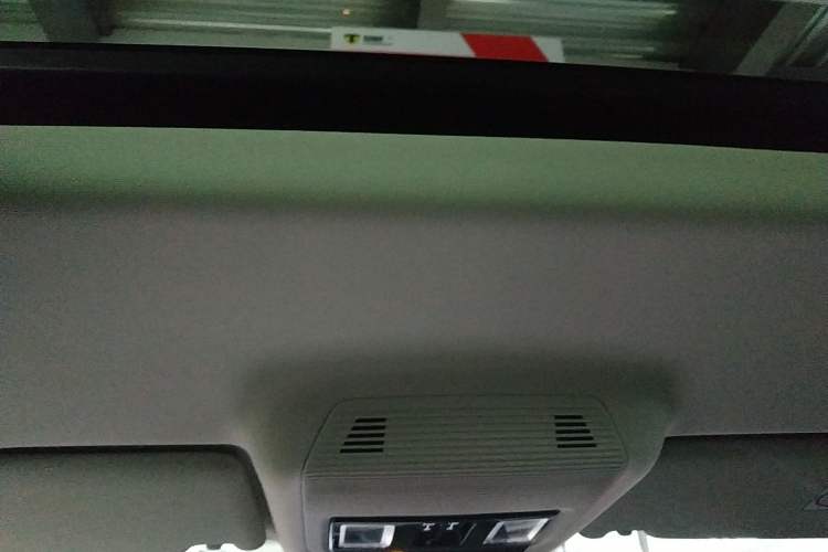 Used Volkswagen Viloran 2024 380TSI Premium Edition Headliner