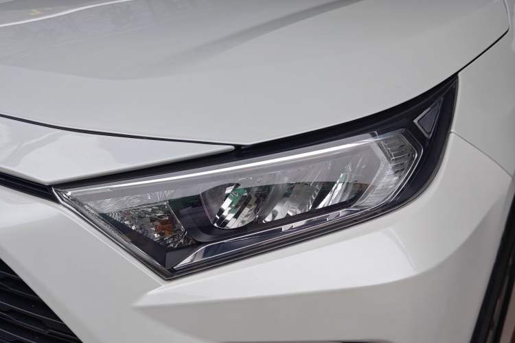 Used Toyota RAV4 2022 2.0L CVT Two-Wheel Drive Fashion Edition