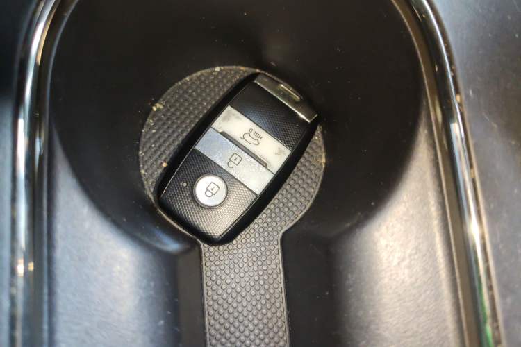 Used Kia Sportage R 2015 2.0L Automatic Two-Wheel Drive GLS
