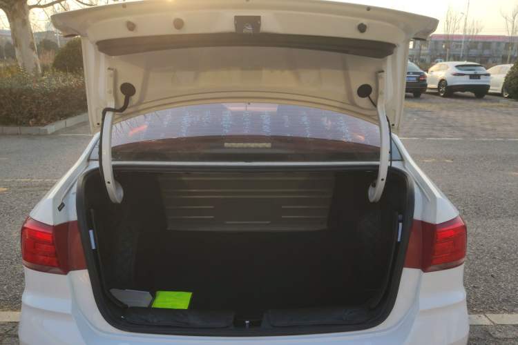 Used Volkswagen Santana 2021 1.5L Manual Fashion Edition Trunk