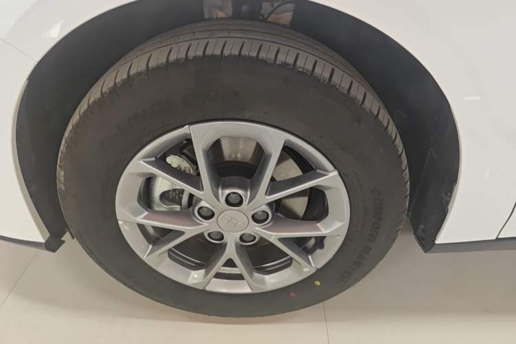 Used Geely Galaxy L6 2025 EM-i 60km Launch Edition Left Front Wheel Hub