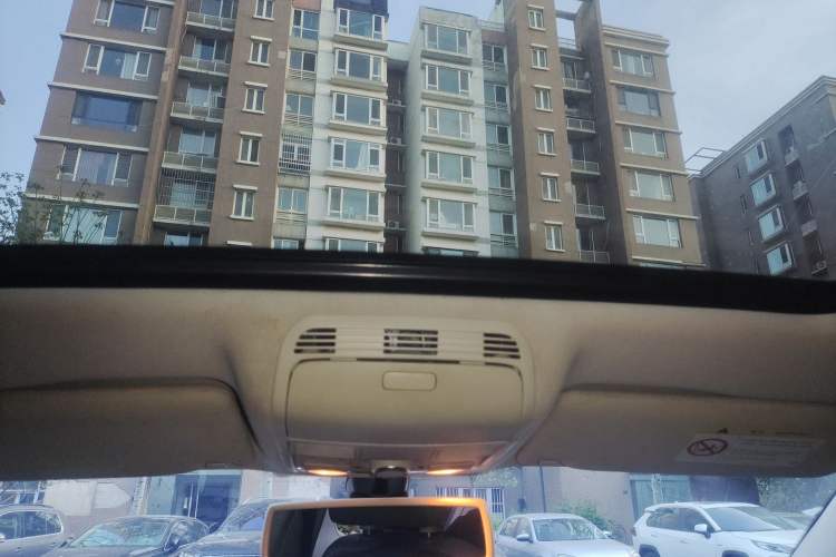 Used Volkswagen Magotan 2015 1.8TSI Prestige Model
