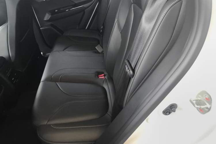 Used XPeng G3 2022 G3i 520N+ Left Rear Seat