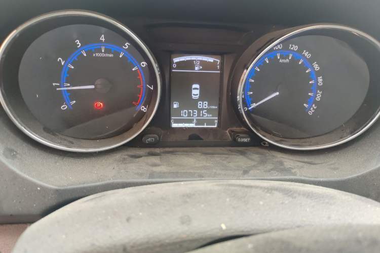 Used FORTHING SX6 2016 1.6L Manual Luxury Model
