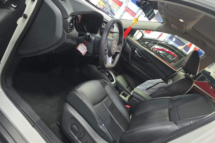 Used Nissan X-Trail 2020 2.0L XL ITS CVT 2WD SmartConnect Comfort Edition Left Front Seat