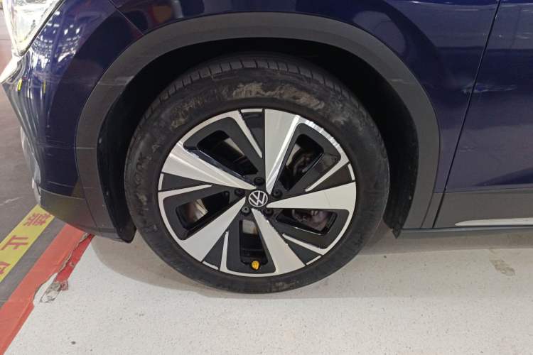 Used Volkswagen ID.6 X 2021 Pro Smart Long-Range Edition Left Front Wheel Hub