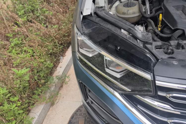 Used Volkswagen Tayron 2019 330TSI Two-Wheel-Drive Luxury Version China V Emission Standard
