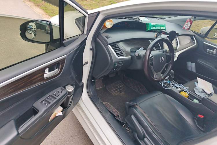 Used Honda Jade 2017 1.8L automatic Comfort version 5 seats