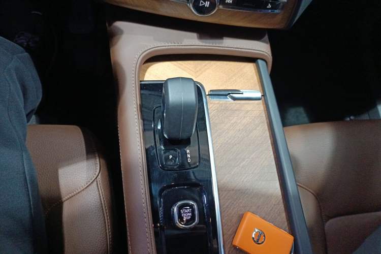 Used Volvo XC90 2024 B5 SmartDrive Luxury Edition 5 Seats