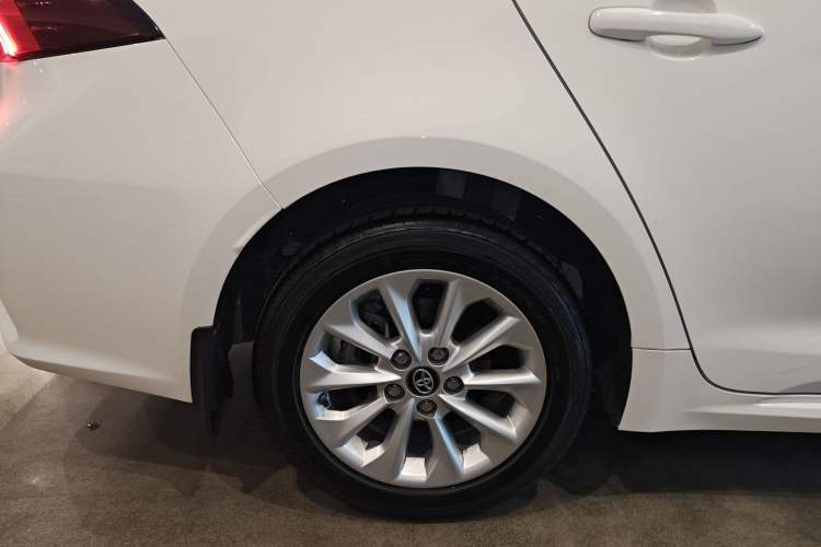 Used Toyota Corolla 2022 Dual-Motor 1.8L E-CVT Pioneer Edition