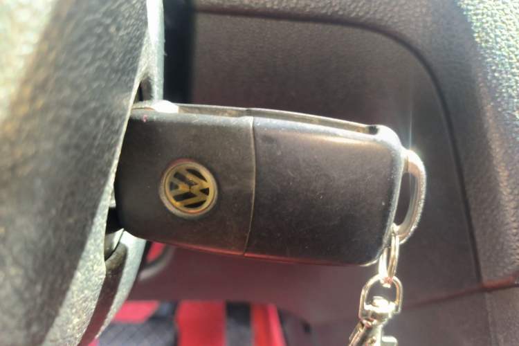 Used Volkswagen Santana 2015 1.6L Automatic Comfort Edition Vehicle Key