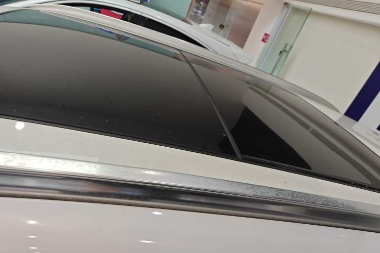 Used BMW X1 2018 sDrive18Li Luxury Model Roof