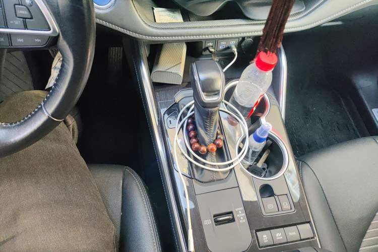 Used Toyota Crown Kluger 2021 2.5L HEV Four-Wheel Drive Premium Edition
