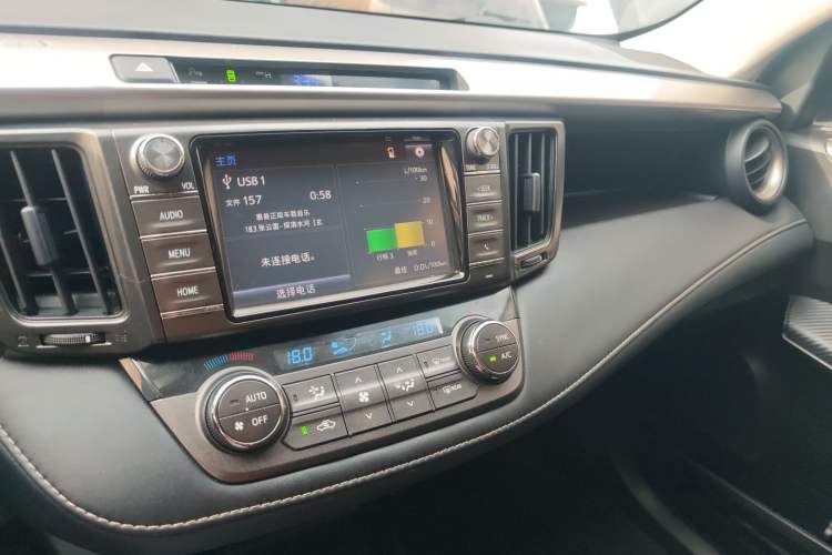 Used Toyota RAV4 2016 2.0L CVT Two-Wheel Drive Fashion Edition China V Standard