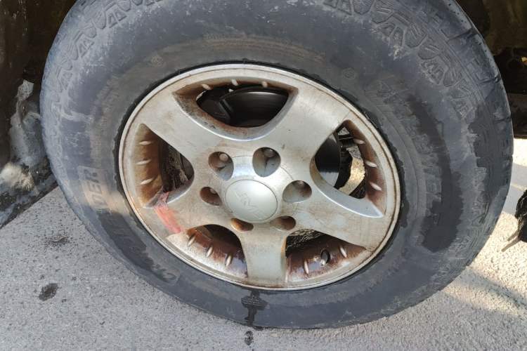 Used JMC Baodian 2015 2.8T New Value-Added Diesel Two-Wheel Drive Extended Version JX493ZLQ4C
